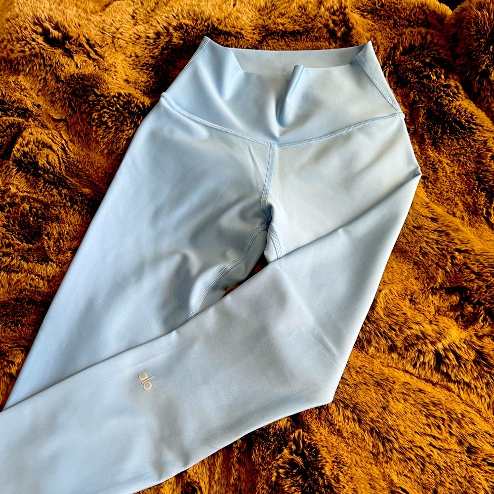 ALO High Waist Airlift Legging | Carolina | Size Small/ New w/o tags